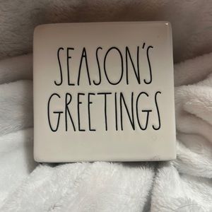 HOLIDAY SALE
RAE DUNN ARTISAN COLLECTION Seasons Greetings